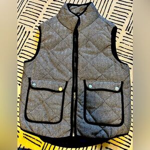 Altar’d State Grey Wool Quilted Herringbone Vest. Size Small.